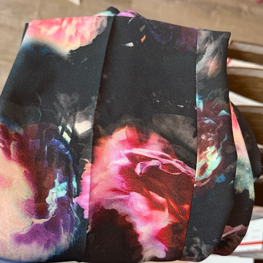 Paul Smith Floral Print Slacks EU 40 | US 6β8 Black Statement Pants - Picture 6 of 6